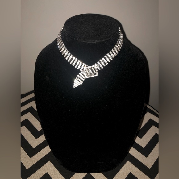 Crystal choker buckle necklace - Picture 3 of 5